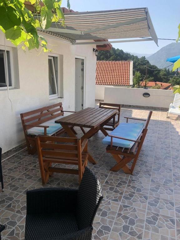 Alisa Sea View Apartment Prcanj Котор Экстерьер фото
